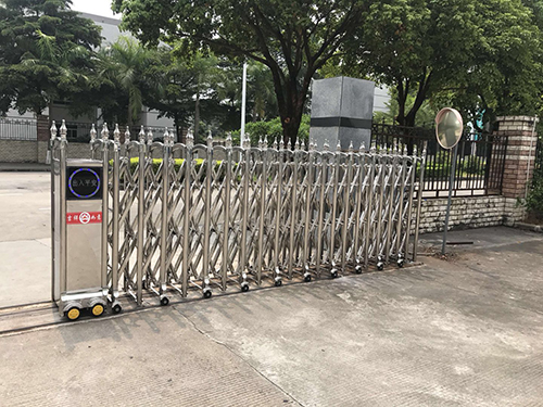 东莞伸缩门的连接管连接结构如何安排？