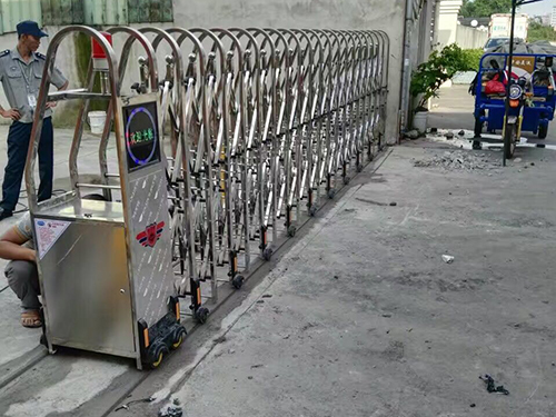 东莞伸缩门的连接结构及特点